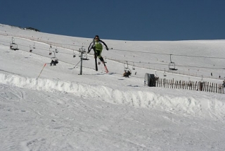  体验滑雪的乐趣 